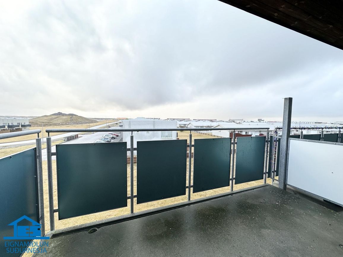 Tjarnabraut 14, 260 Reykjanesbær