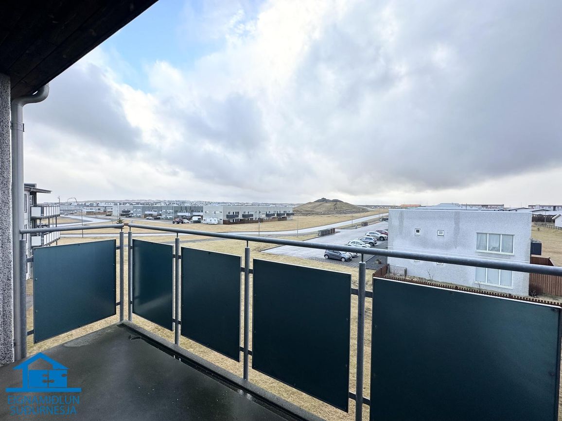 Tjarnabraut 14, 260 Reykjanesbær