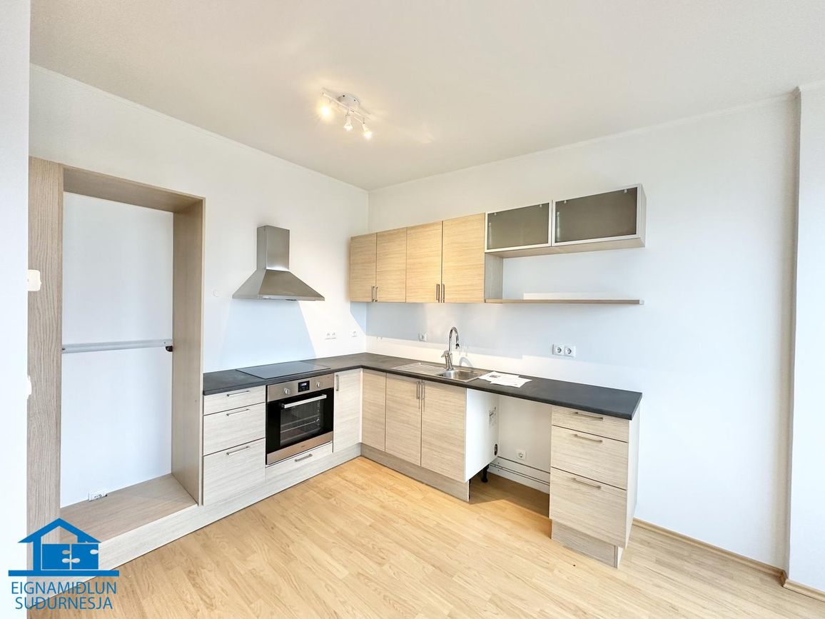 Tjarnabraut 14, 260 Reykjanesbær