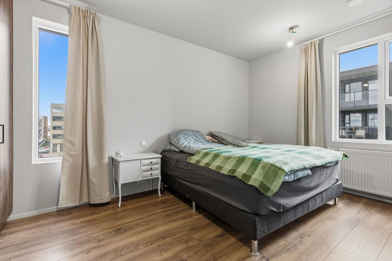 Áshamar 44, 221 Hafnarfjörður