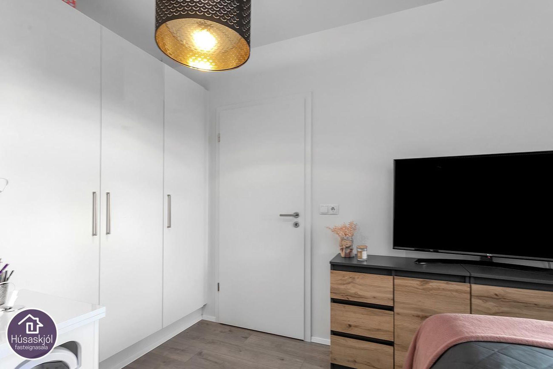 Dalsbraut 6, 260 Reykjanesbær