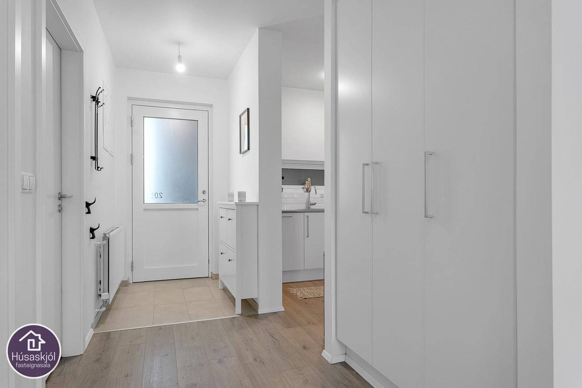 Dalsbraut 6, 260 Reykjanesbær