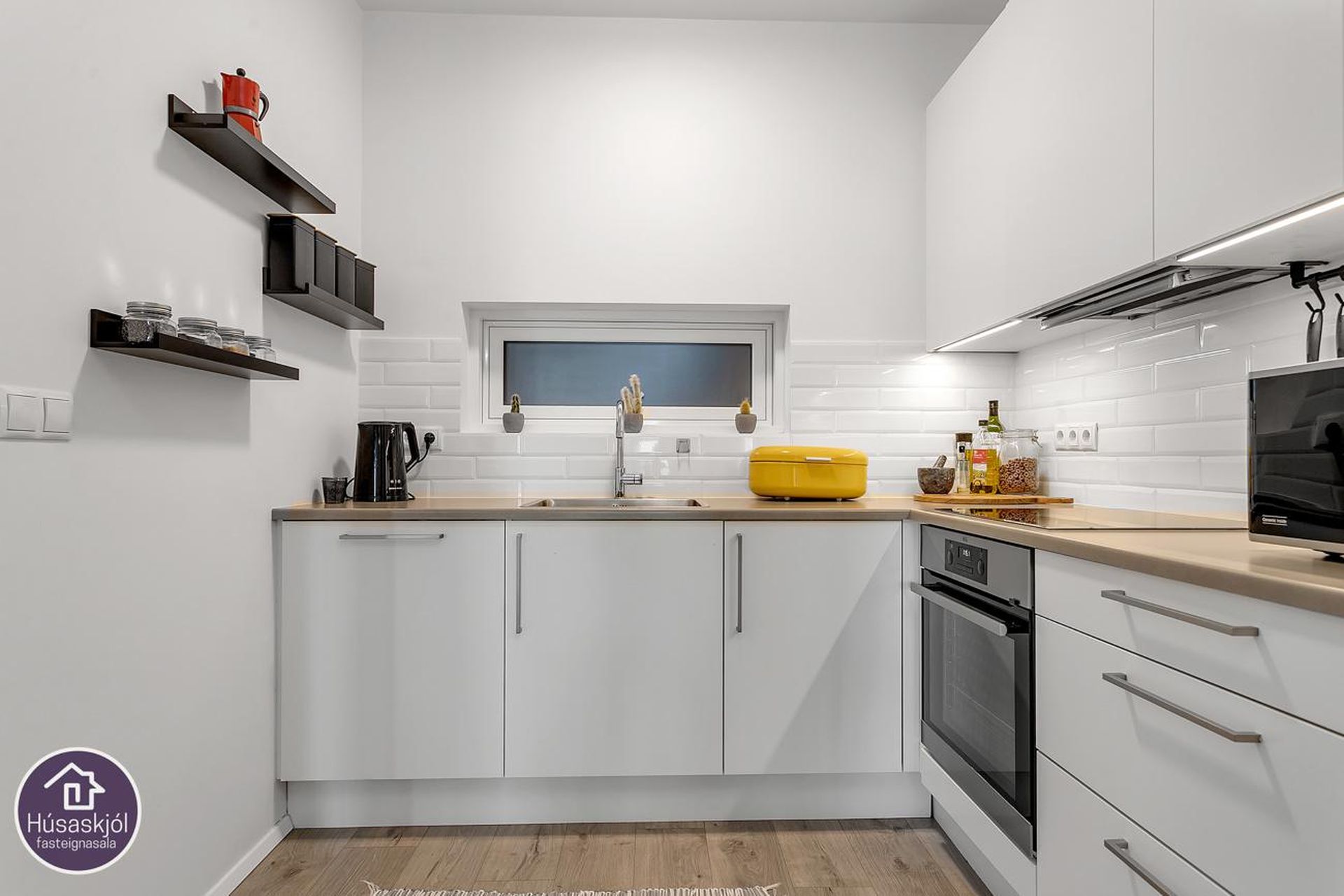 Dalsbraut 6, 260 Reykjanesbær