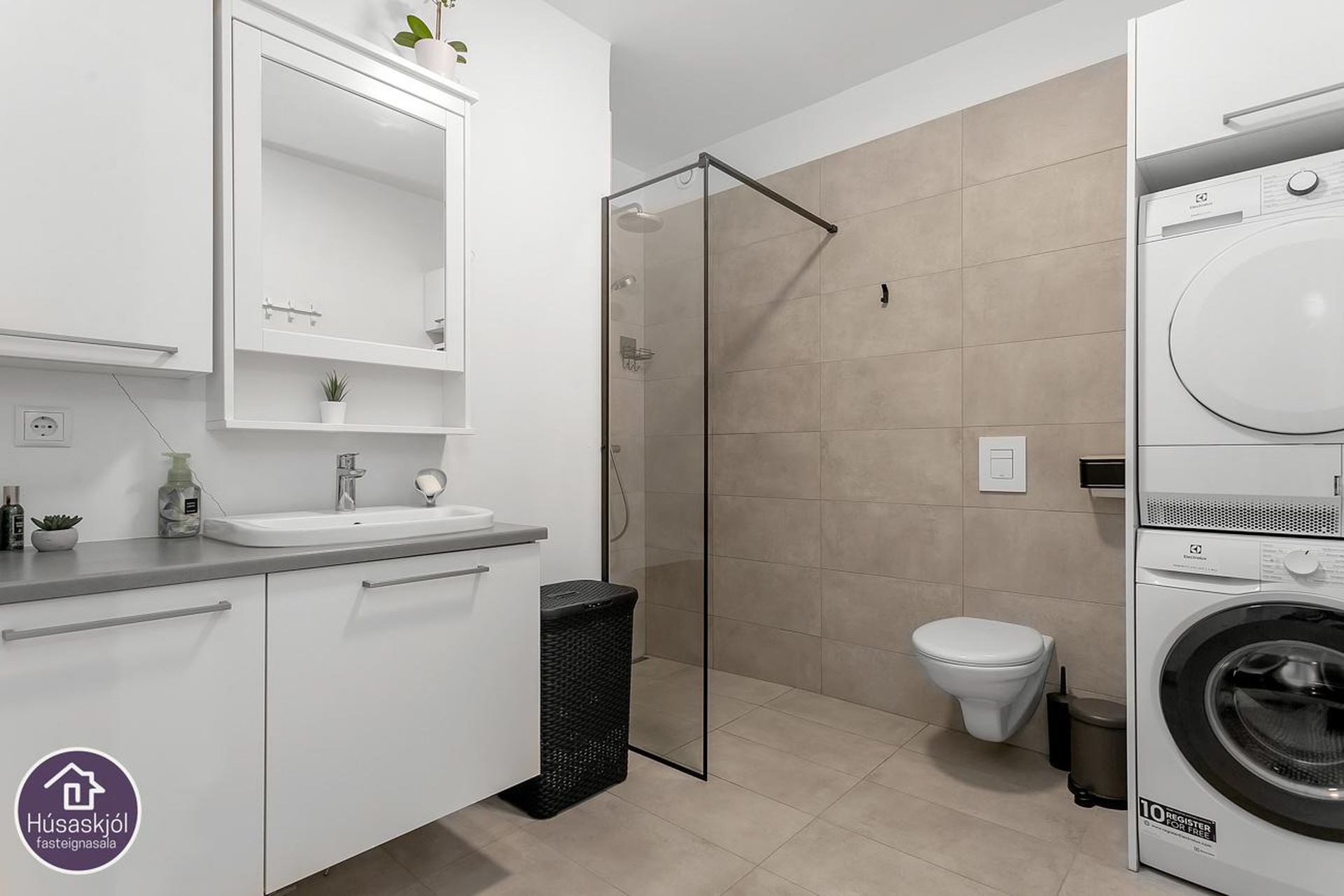 Dalsbraut 6, 260 Reykjanesbær