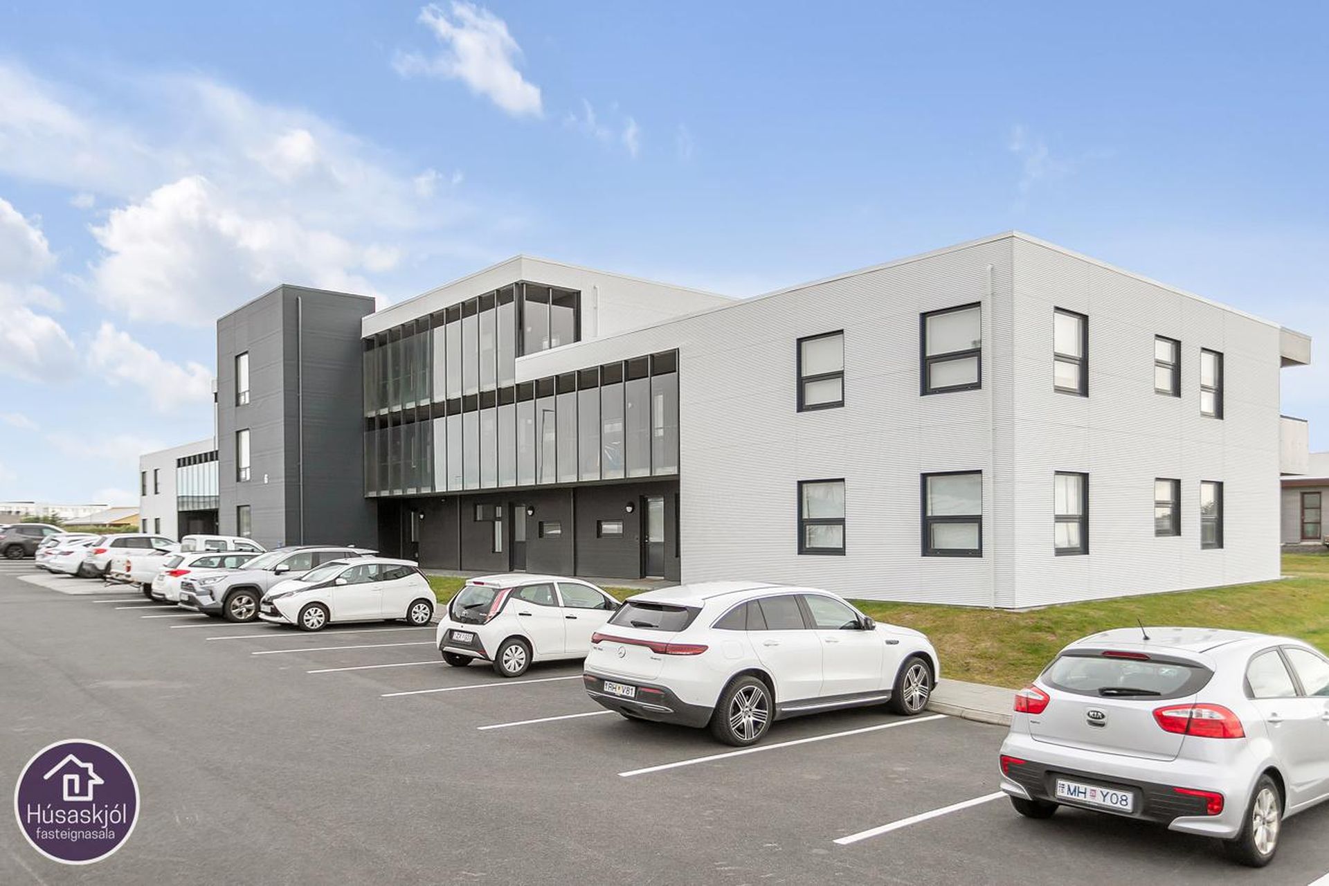 Dalsbraut 6, 260 Reykjanesbær