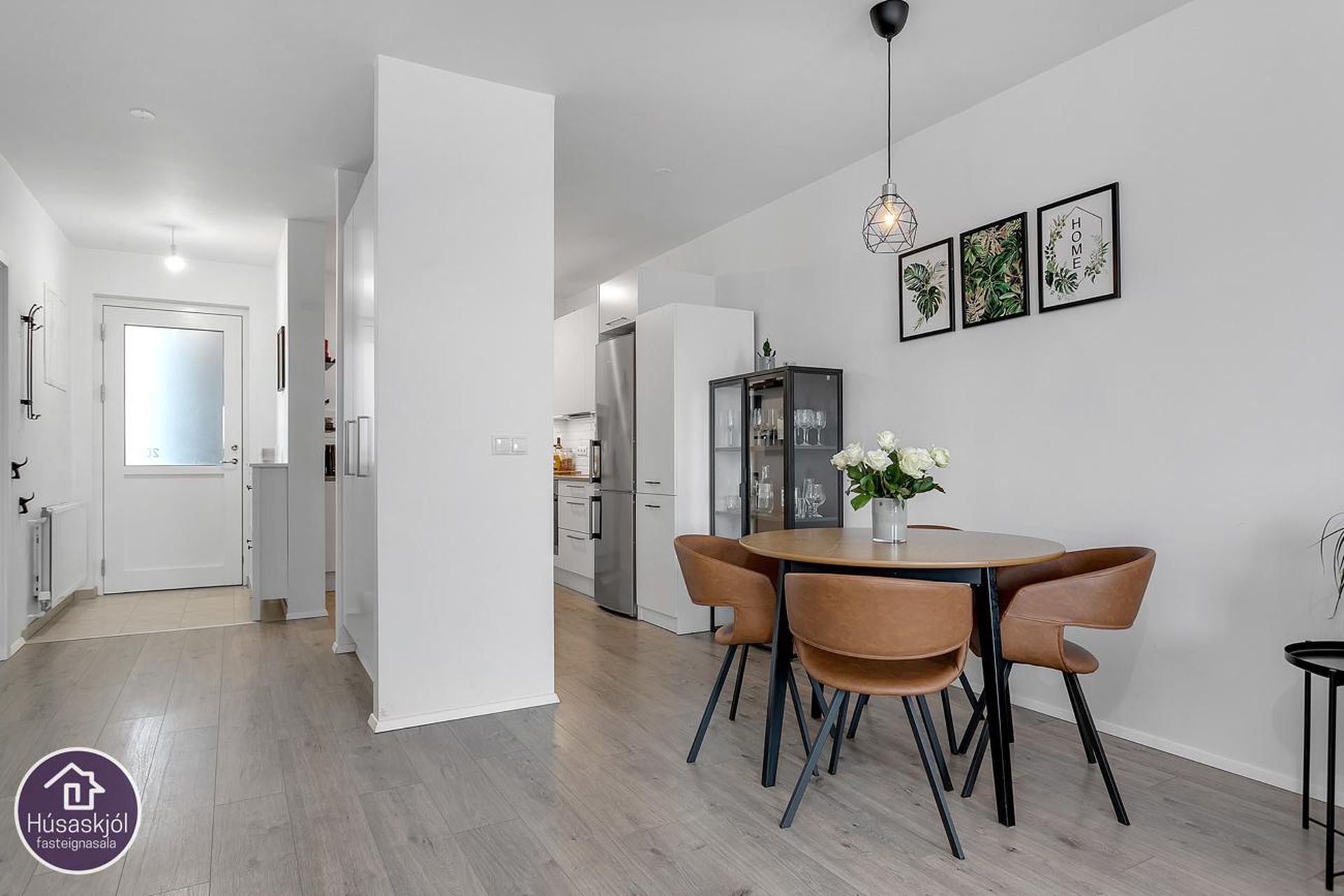 Dalsbraut 6, 260 Reykjanesbær