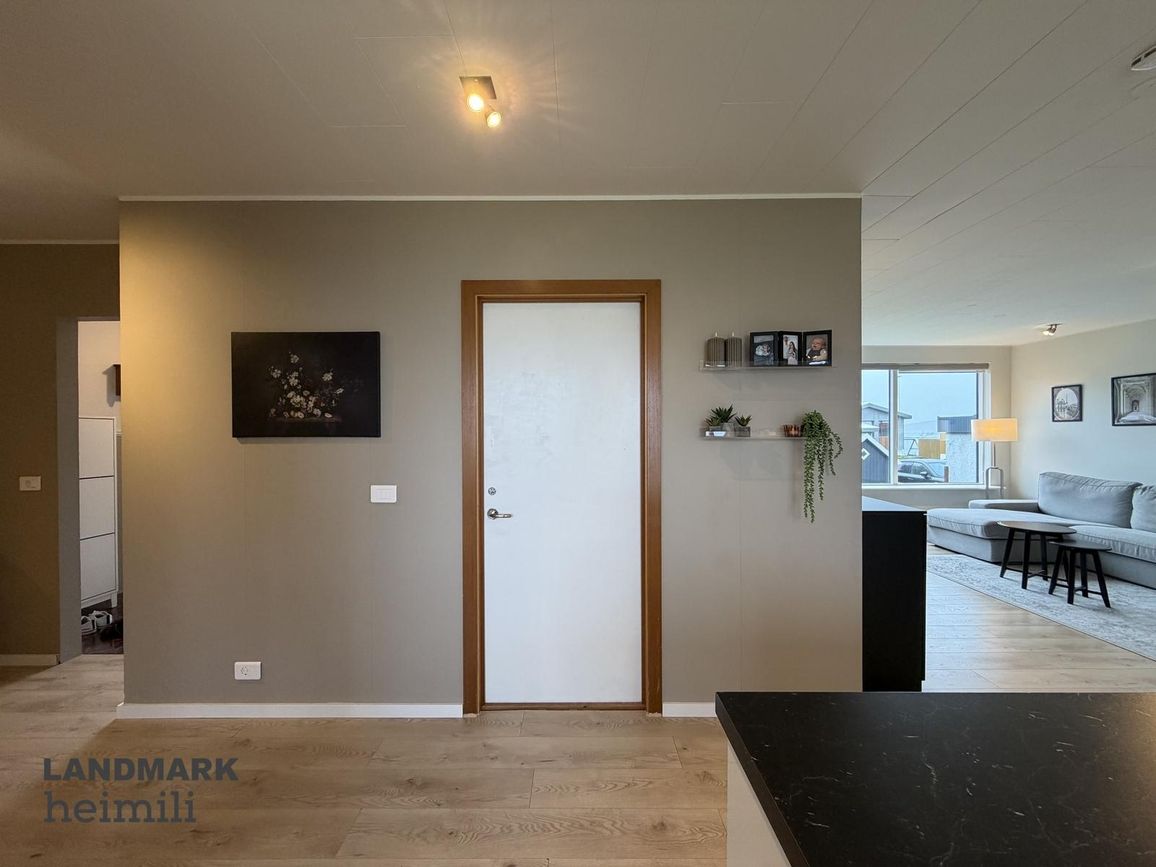 Grundargata 54 - 0101, 350 Grundafjörður