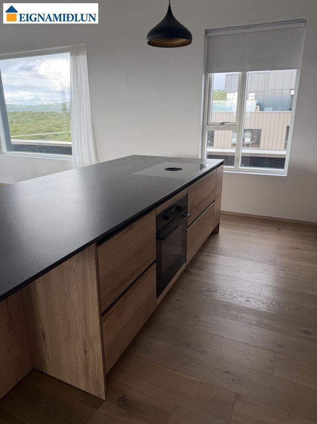 Urriðaholtsstræti 13, 210 Garðabær