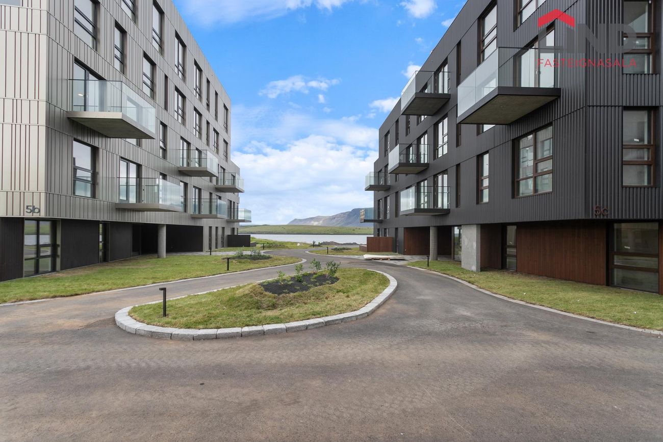 Jöfursbás 5B - 0101, 112 Reykjavík