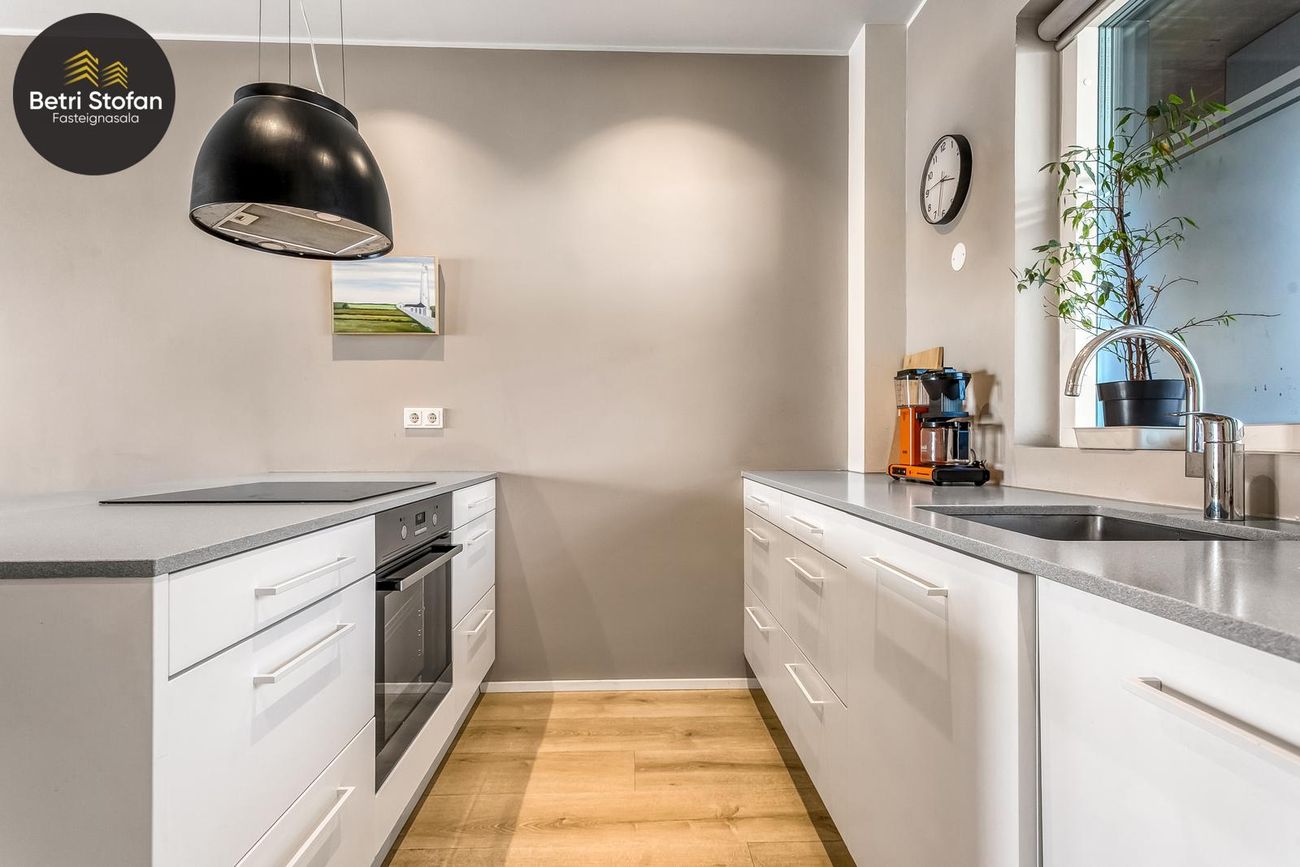 Hverfisgata 85, 101 Reykjavík