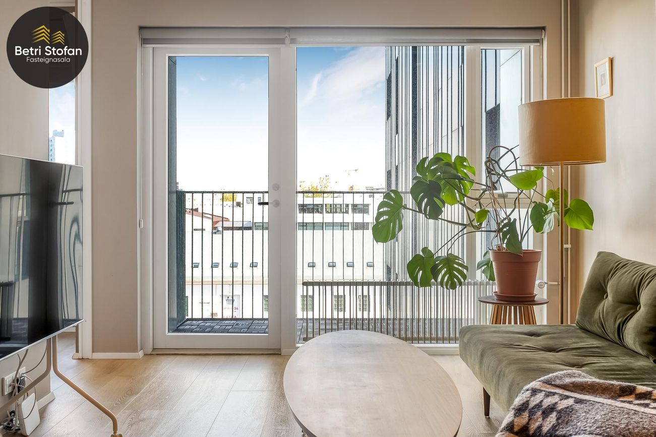 Hverfisgata 85, 101 Reykjavík