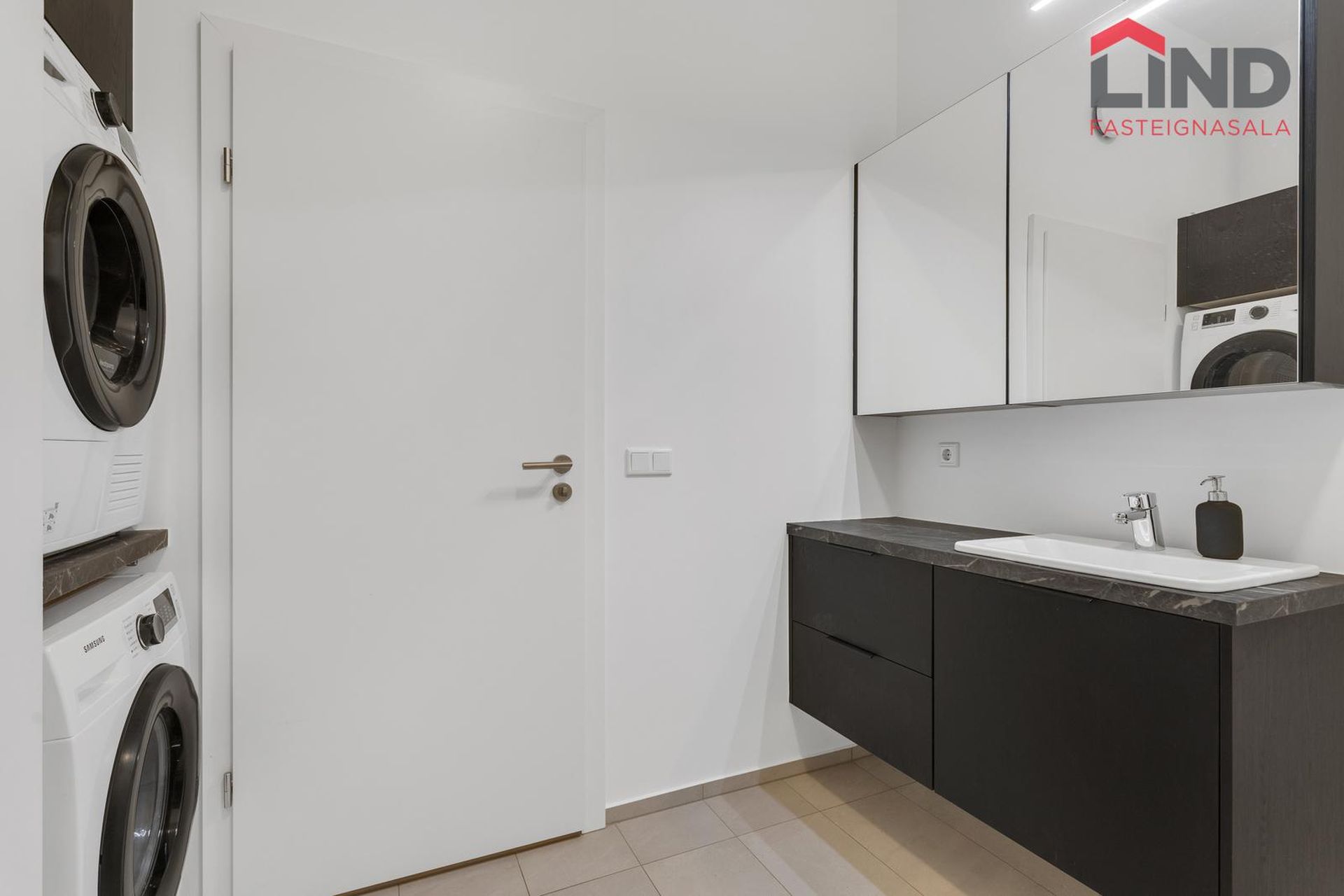 Dugguvogur 8, 104 Reykjavík