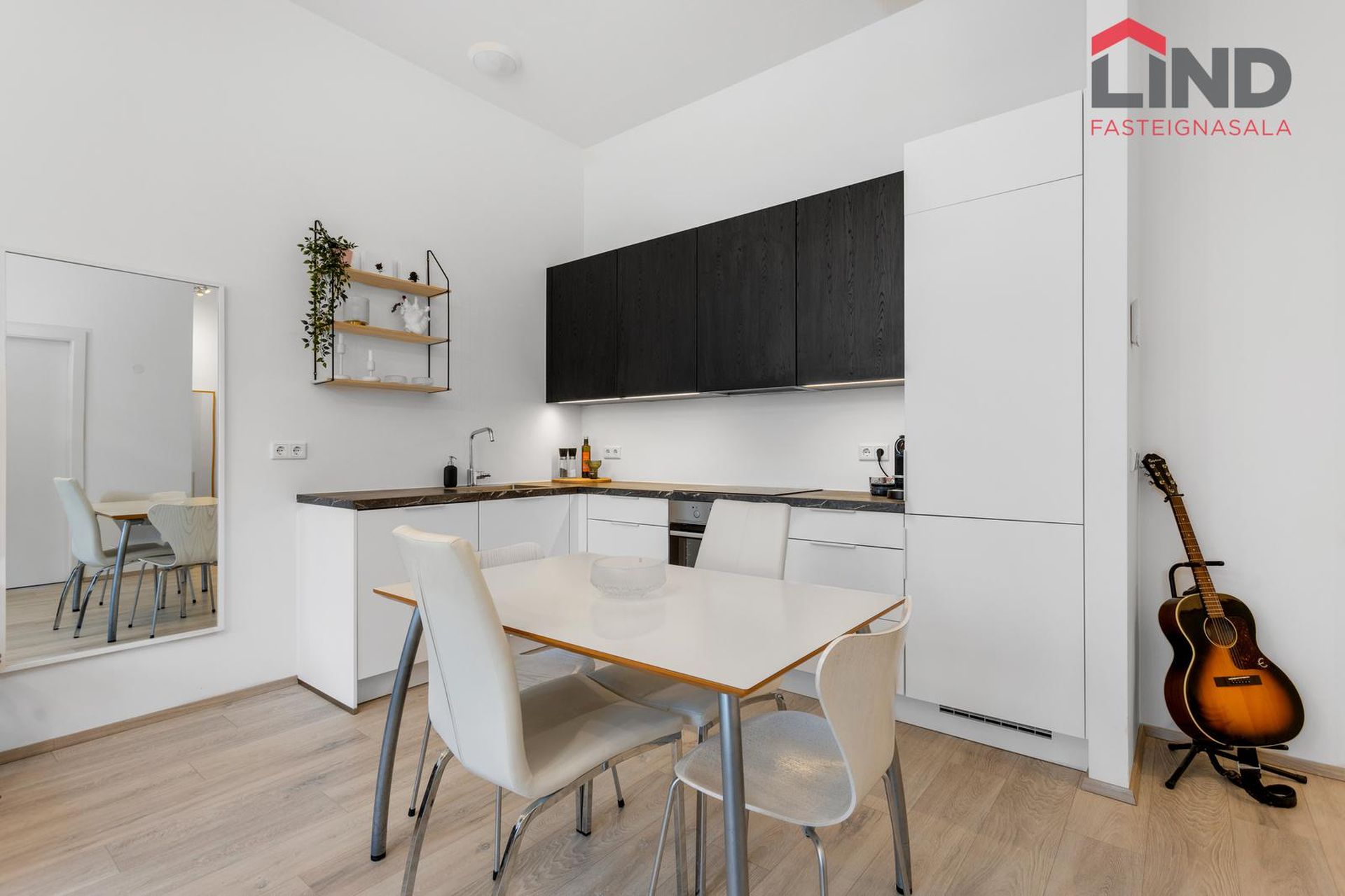 Dugguvogur 8, 104 Reykjavík
