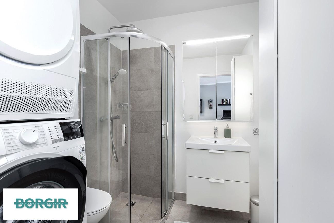 Jöfursbás 11B, 112 Reykjavík