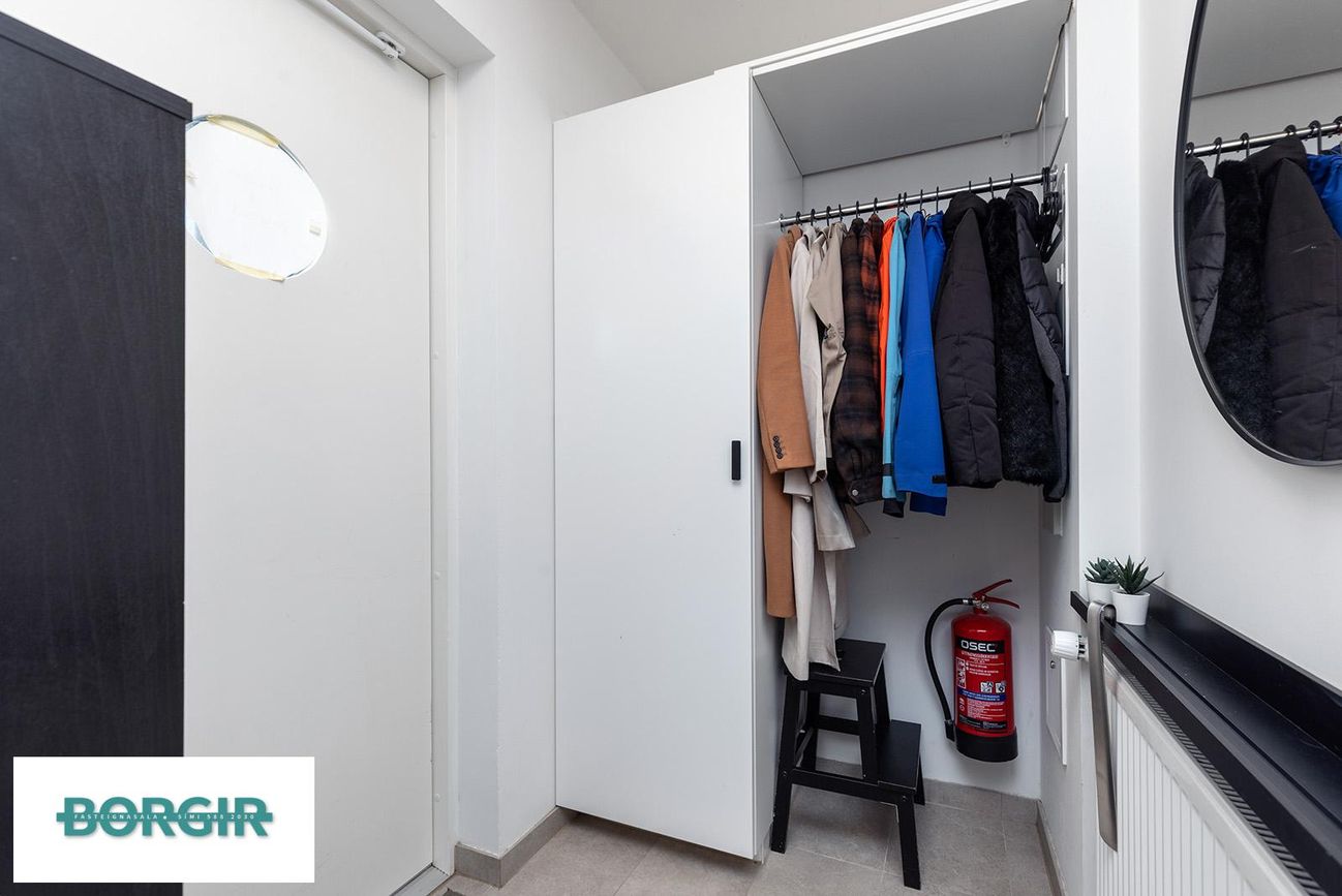 Jöfursbás 11B, 112 Reykjavík