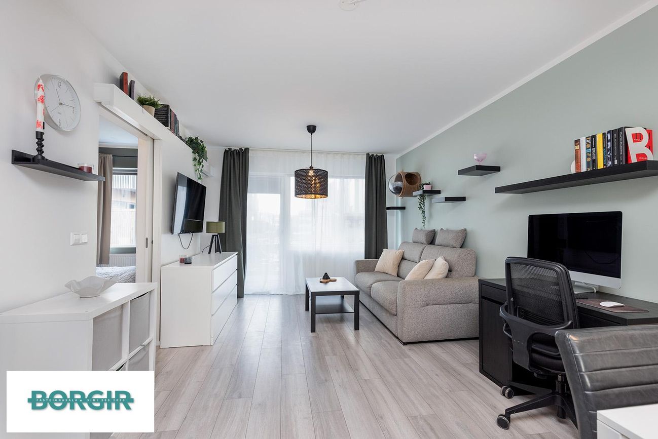 Jöfursbás 11B, 112 Reykjavík