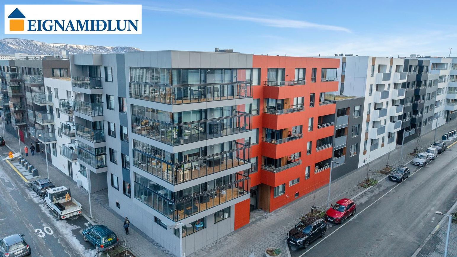 Smyrilshlíð 1, 102 Reykjavík