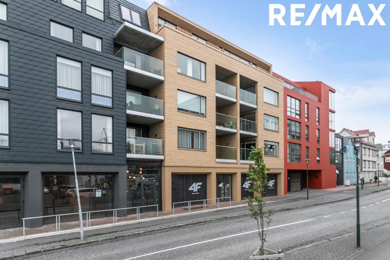 Hverfisgata 94, 101 Reykjavík