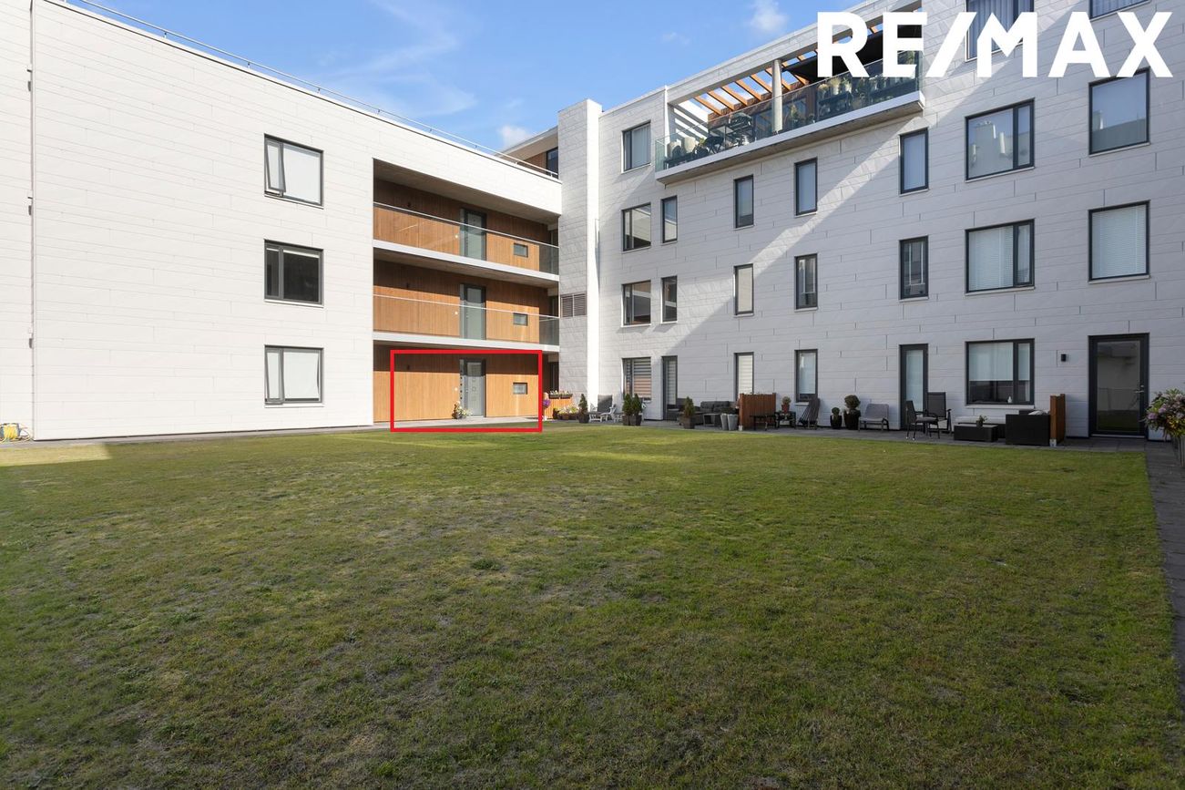 Hverfisgata 94, 101 Reykjavík