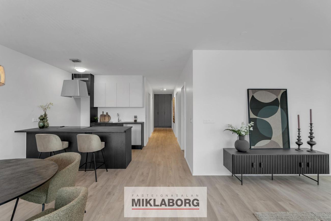 Hringhamar 25 - 0305, 221 Hafnarfjörður