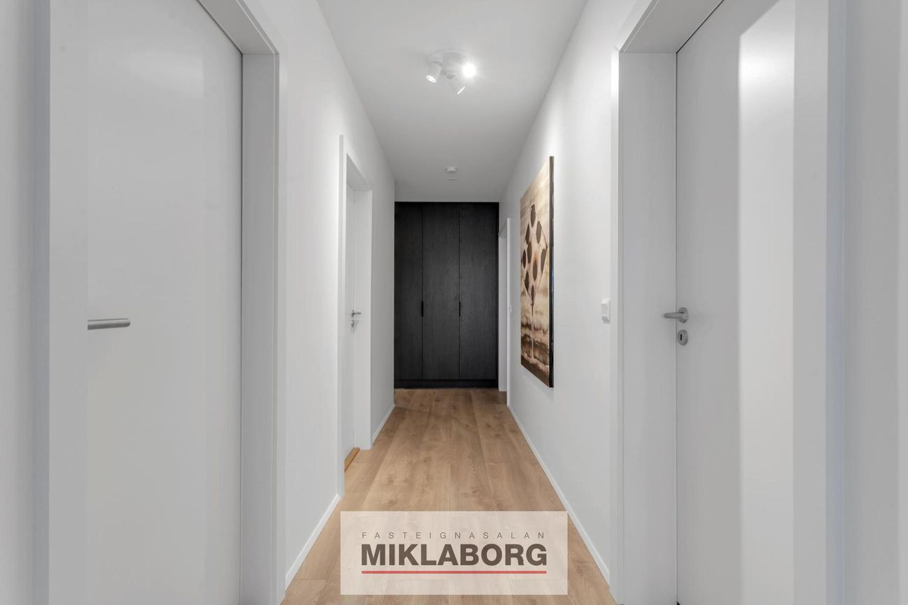 Hringhamar 25 - 0305, 221 Hafnarfjörður