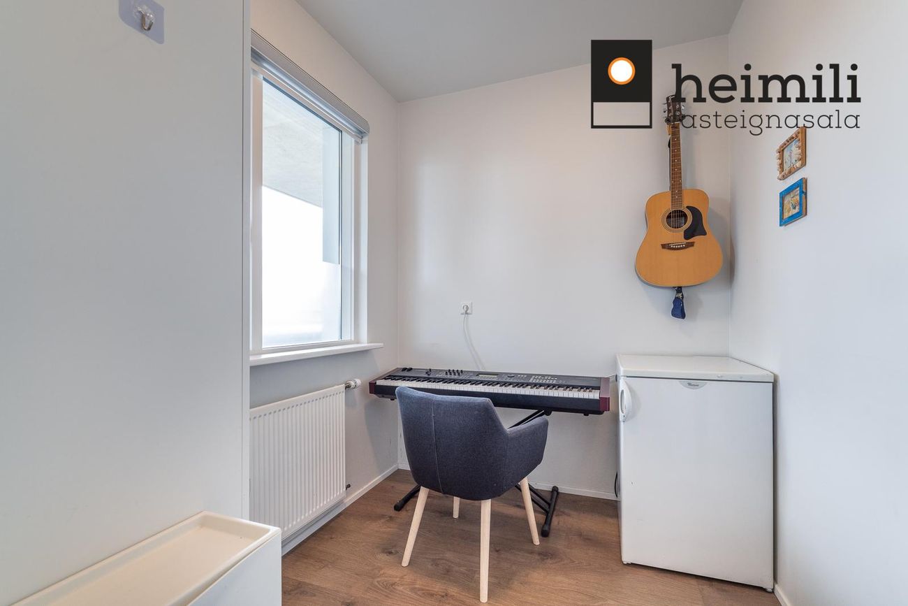 Bjarkavellir 1B, 221 Hafnarfjörður