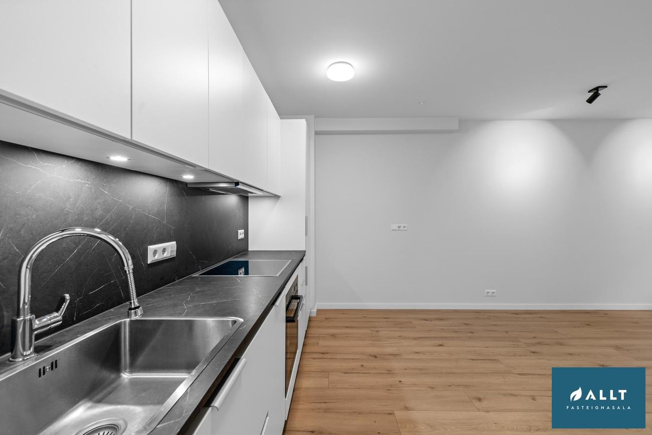 Smyrilshlíð 3, 102 Reykjavík