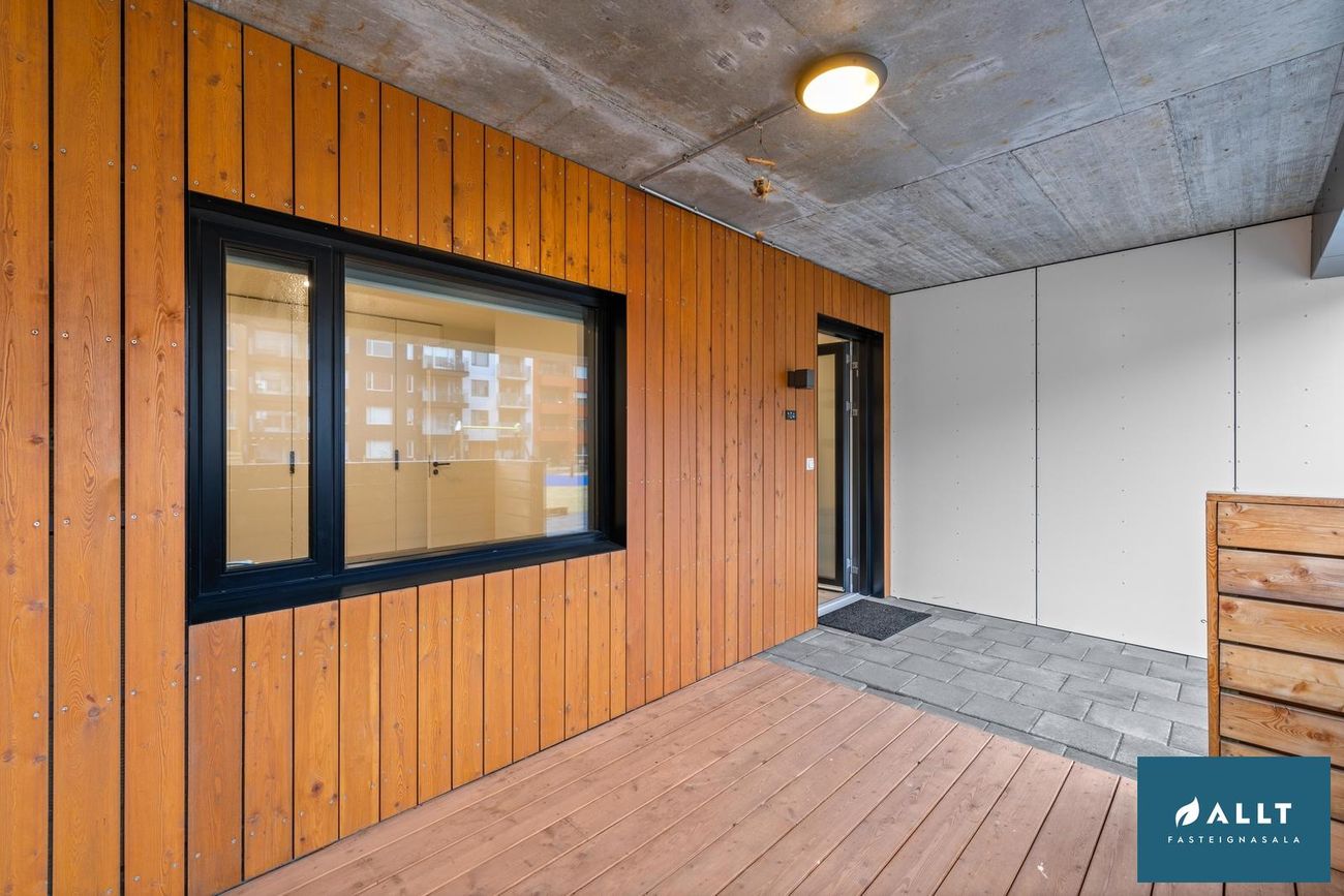 Smyrilshlíð 3, 102 Reykjavík