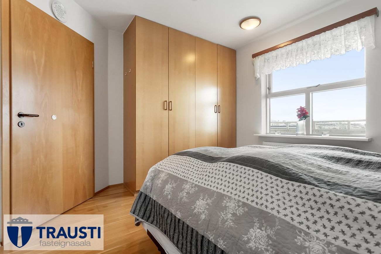 Skúlagata 40, 101 Reykjavík