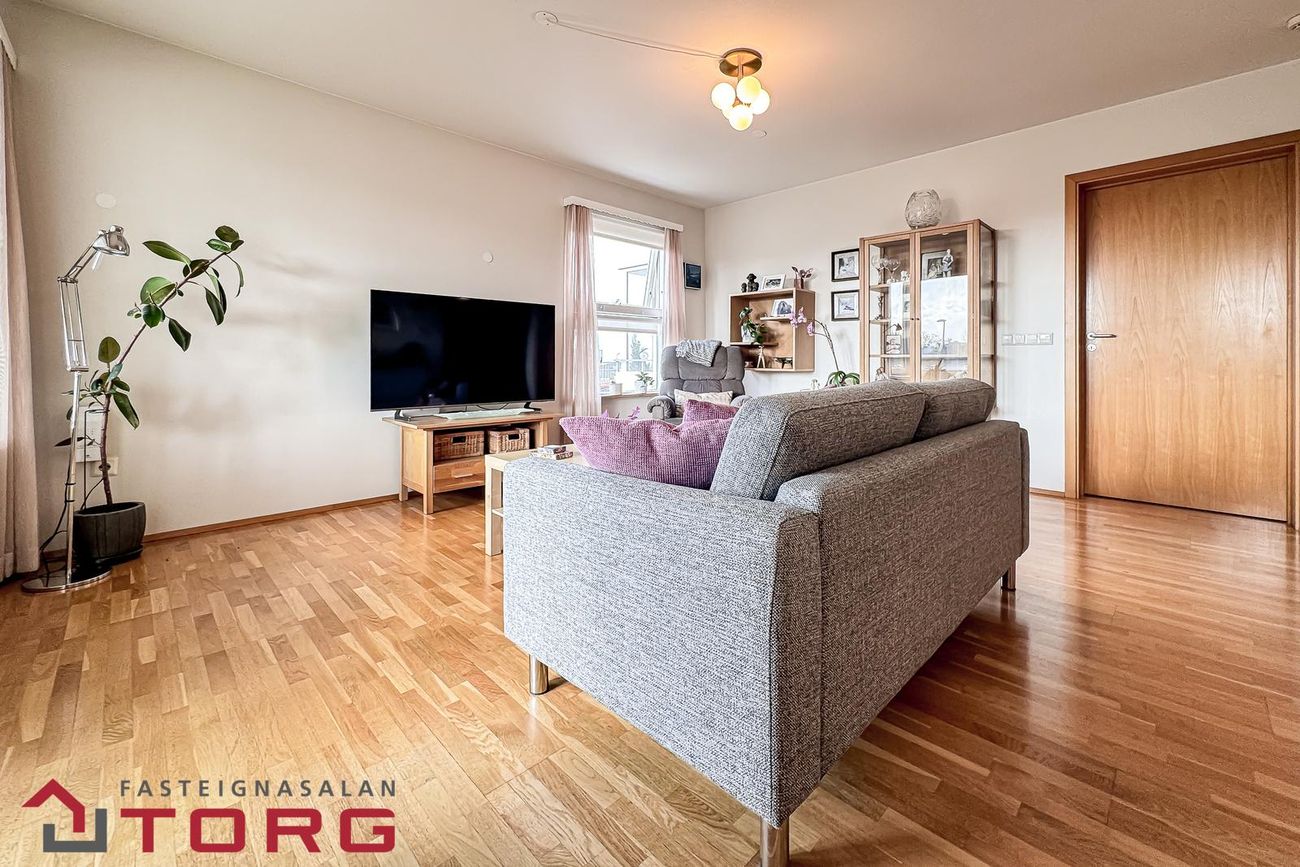 Kleppsvegur 62, 104 Reykjavík