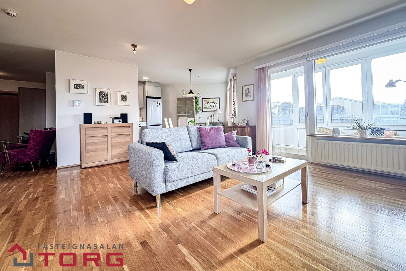 Kleppsvegur 62, 104 Reykjavík