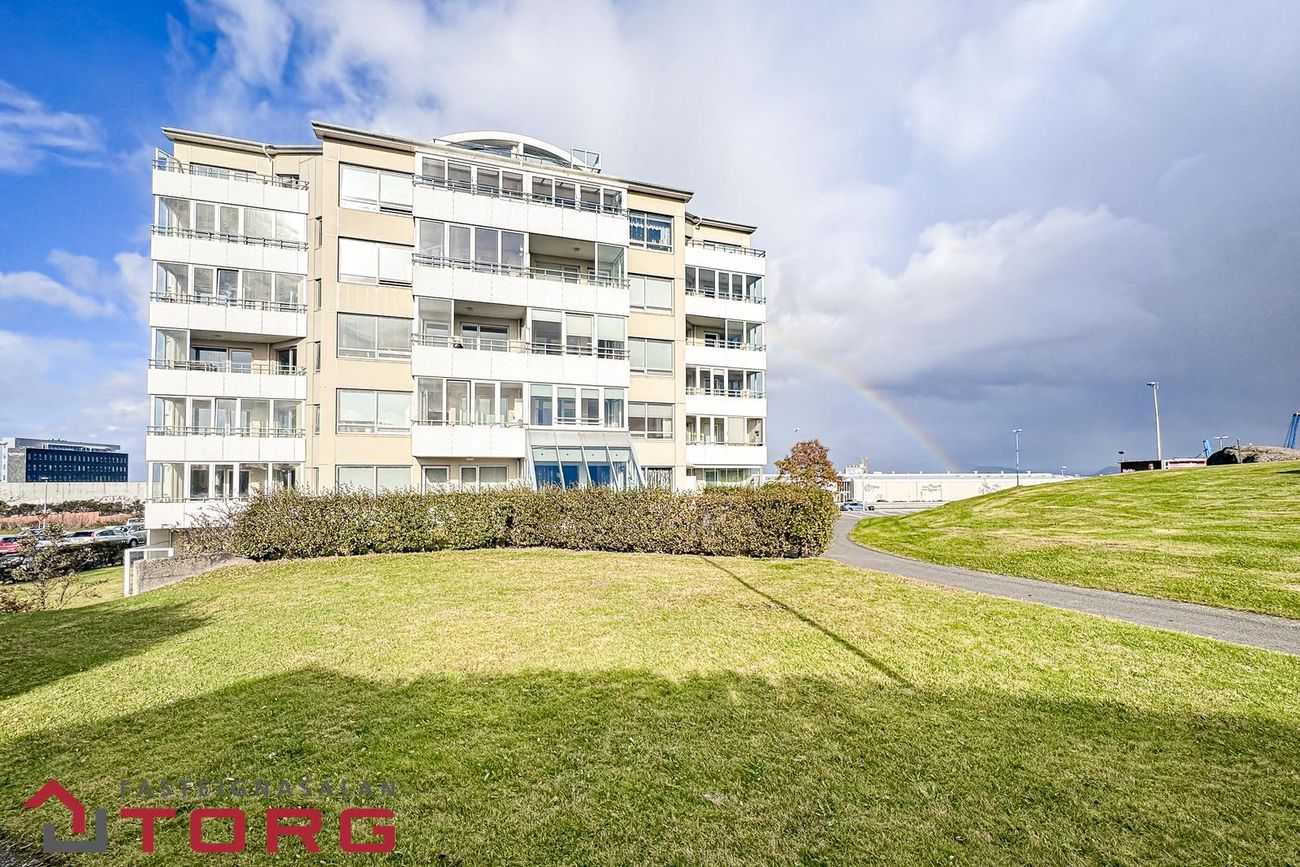 Kleppsvegur 62, 104 Reykjavík