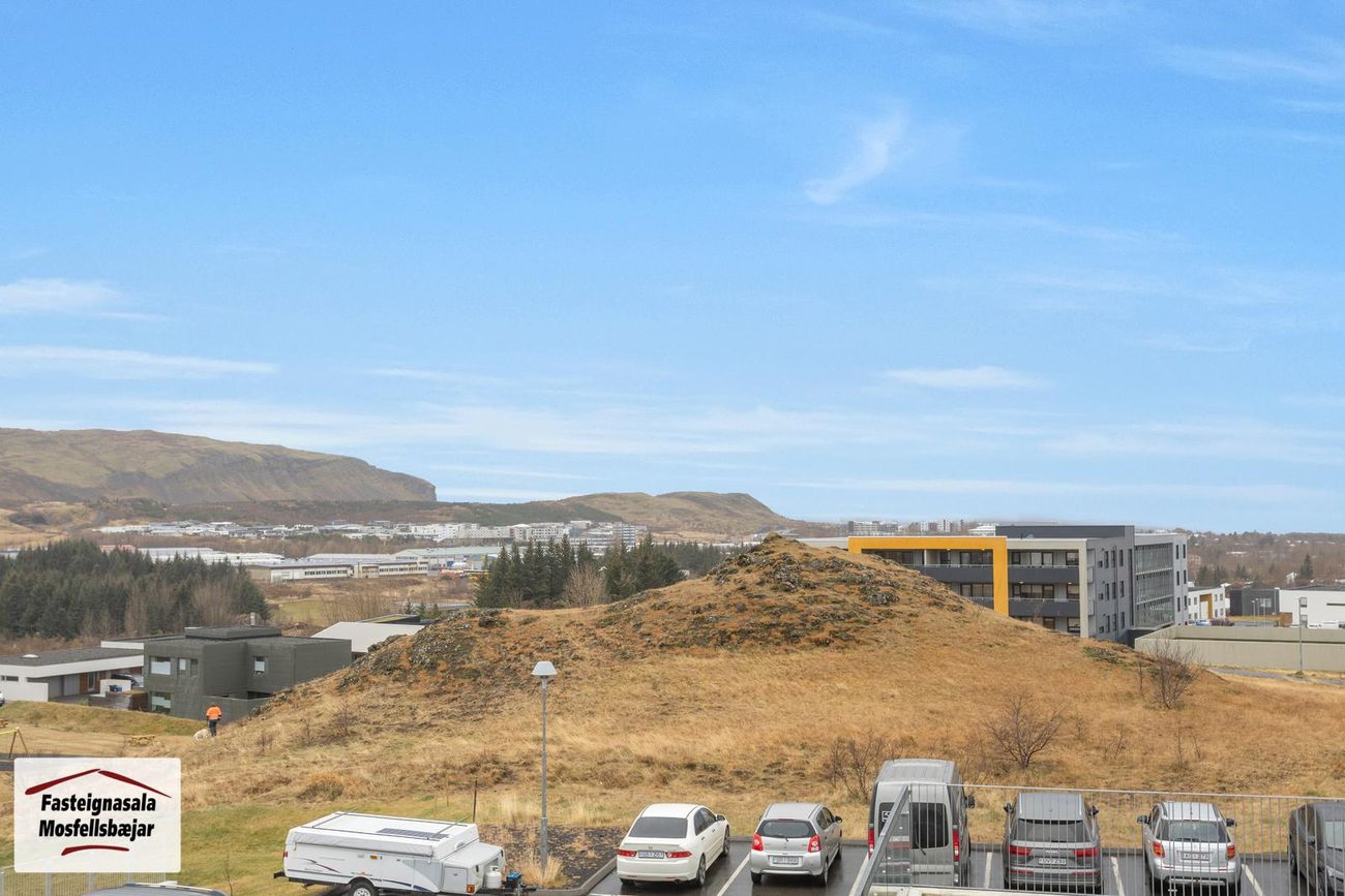Vefarastræti 38, 270 Mosfellsbær