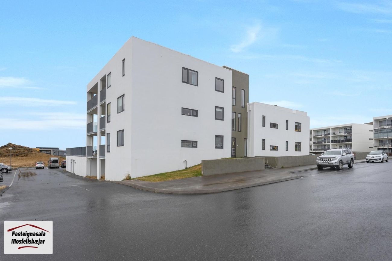 Vefarastræti 38, 270 Mosfellsbær