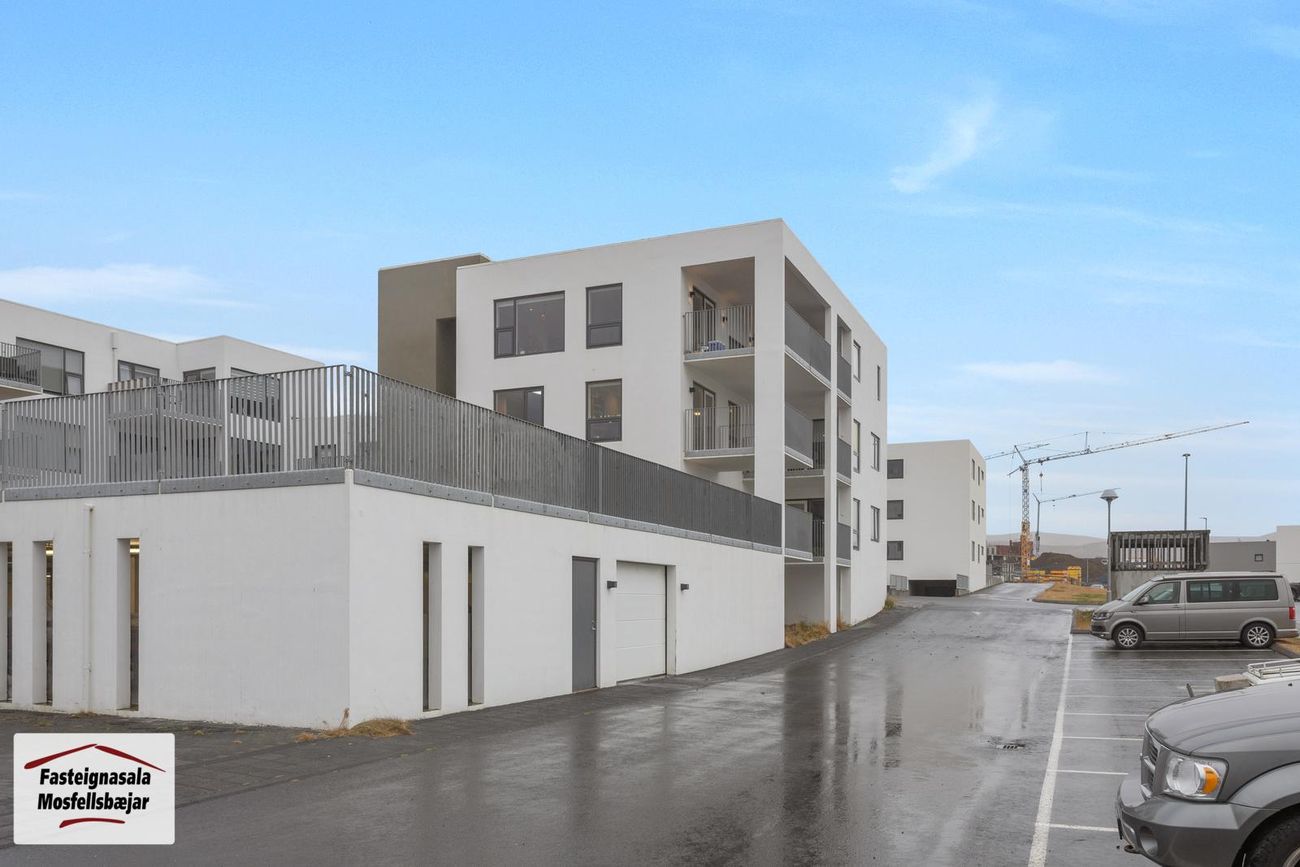 Vefarastræti 38, 270 Mosfellsbær