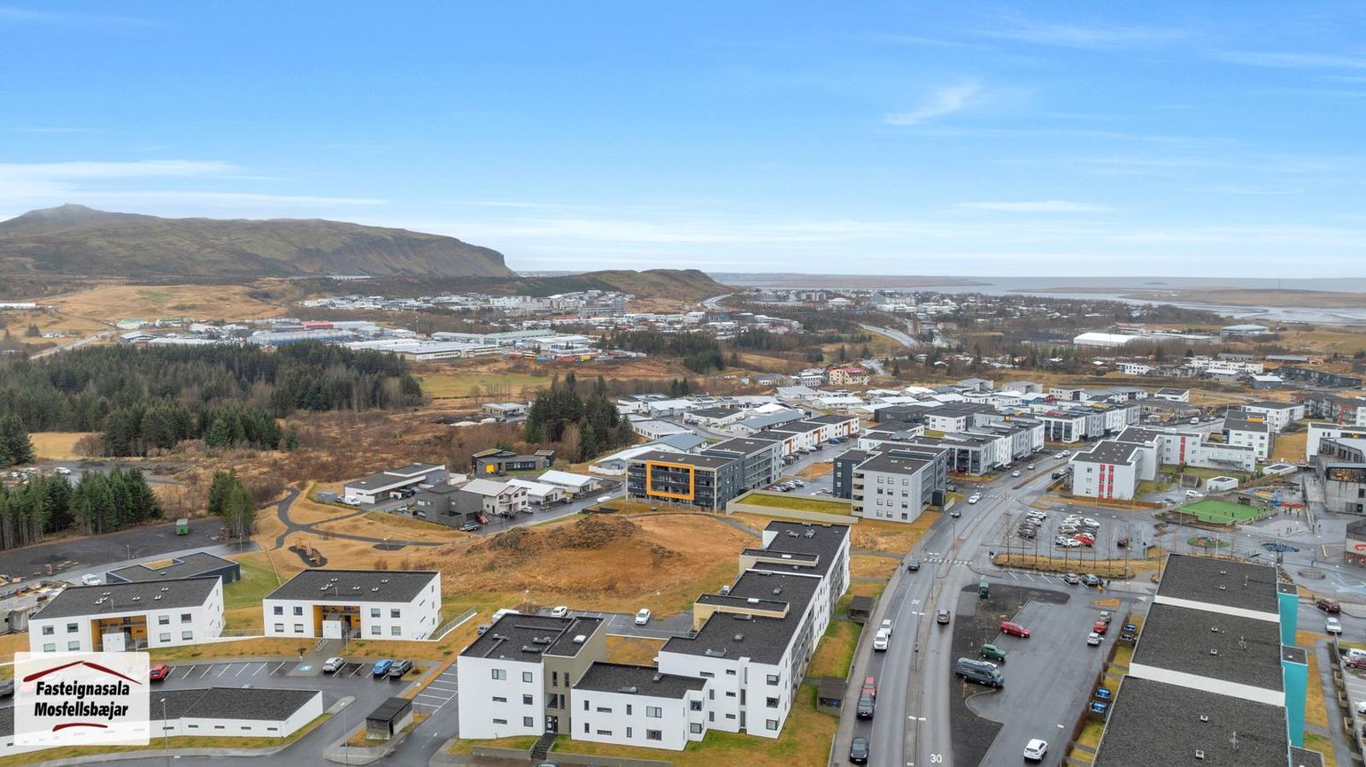Vefarastræti 38, 270 Mosfellsbær