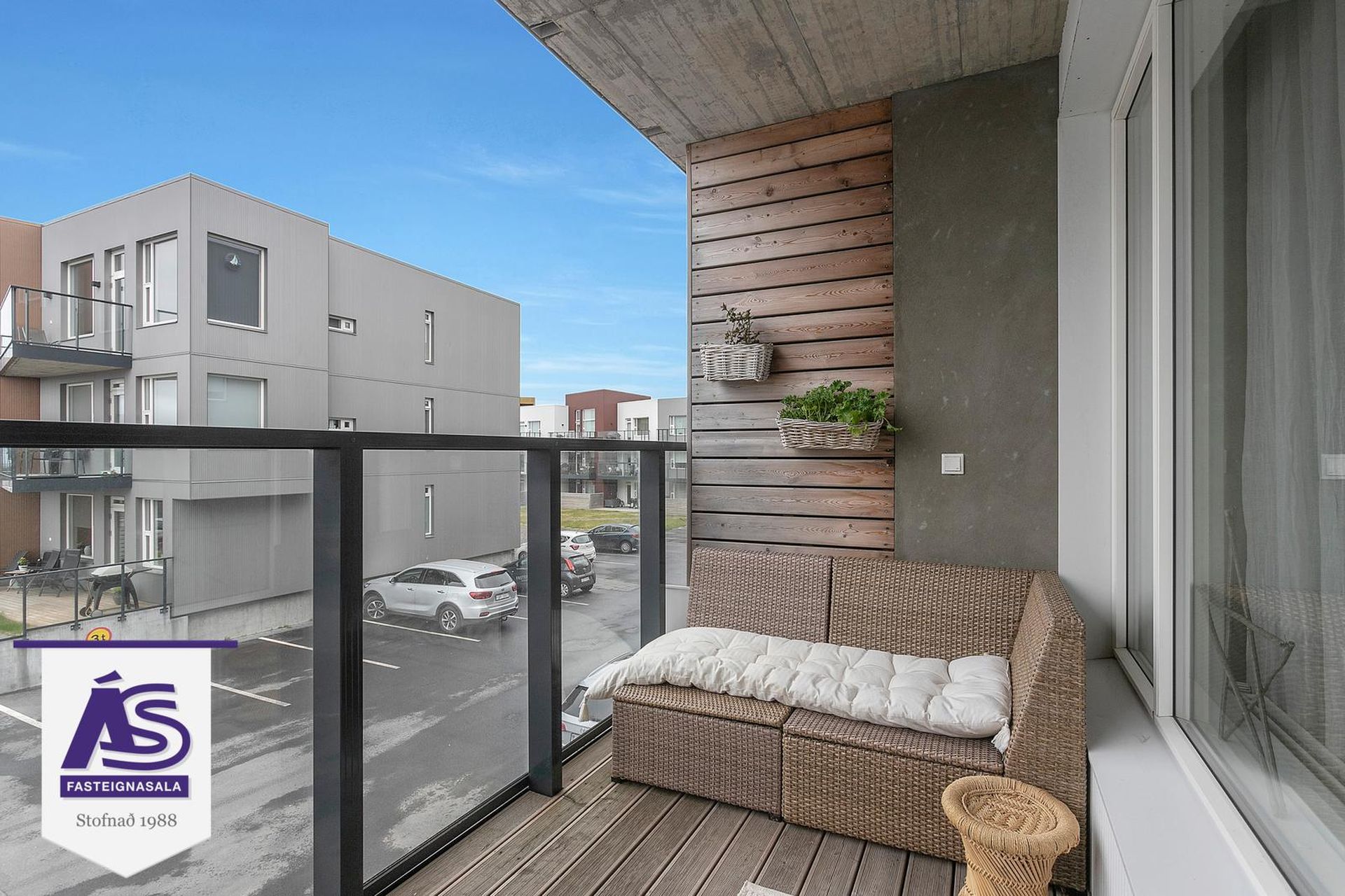 Vinastræti 8 - 0202, 210 Garðabær