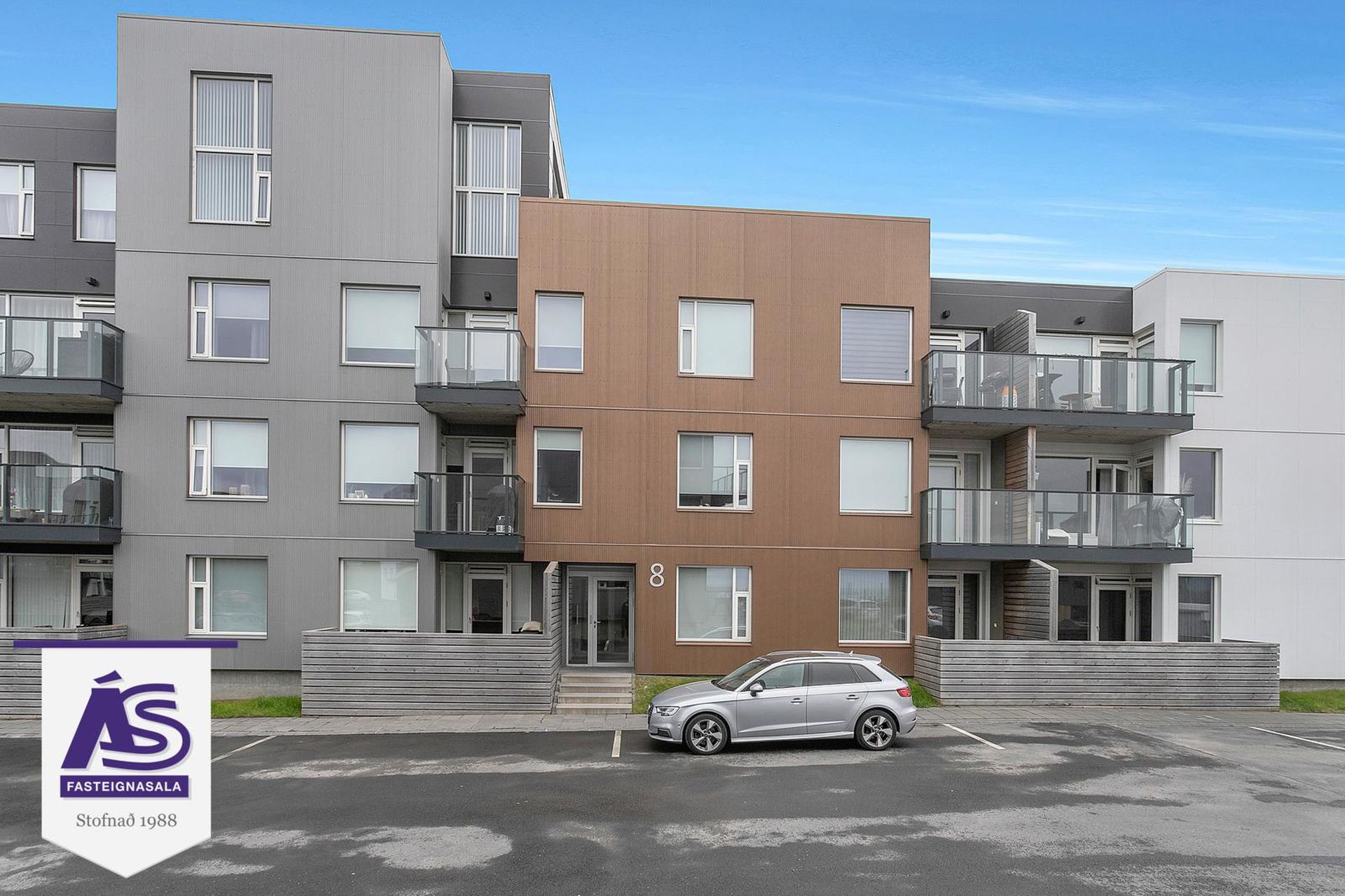 Vinastræti 8 - 0202, 210 Garðabær