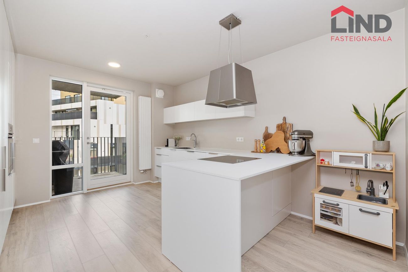 Hafnarbraut 12C - 0308, 200 Kópavogur