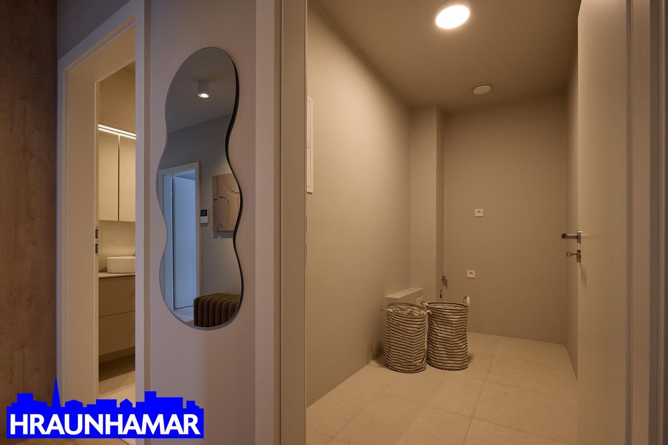 Baughamar 5, 221 Hafnarfjörður