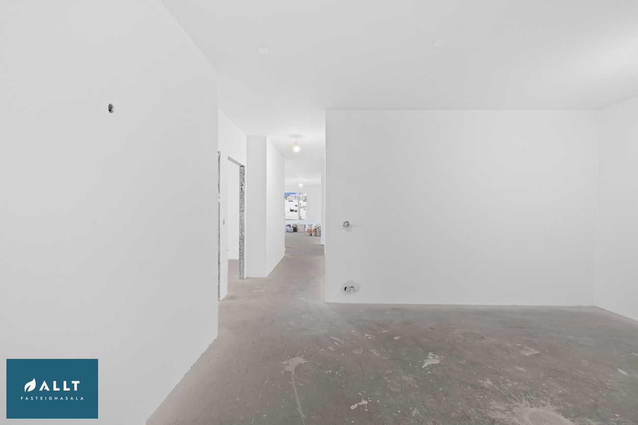 Asparlaut 24, 230 Reykjanesbær