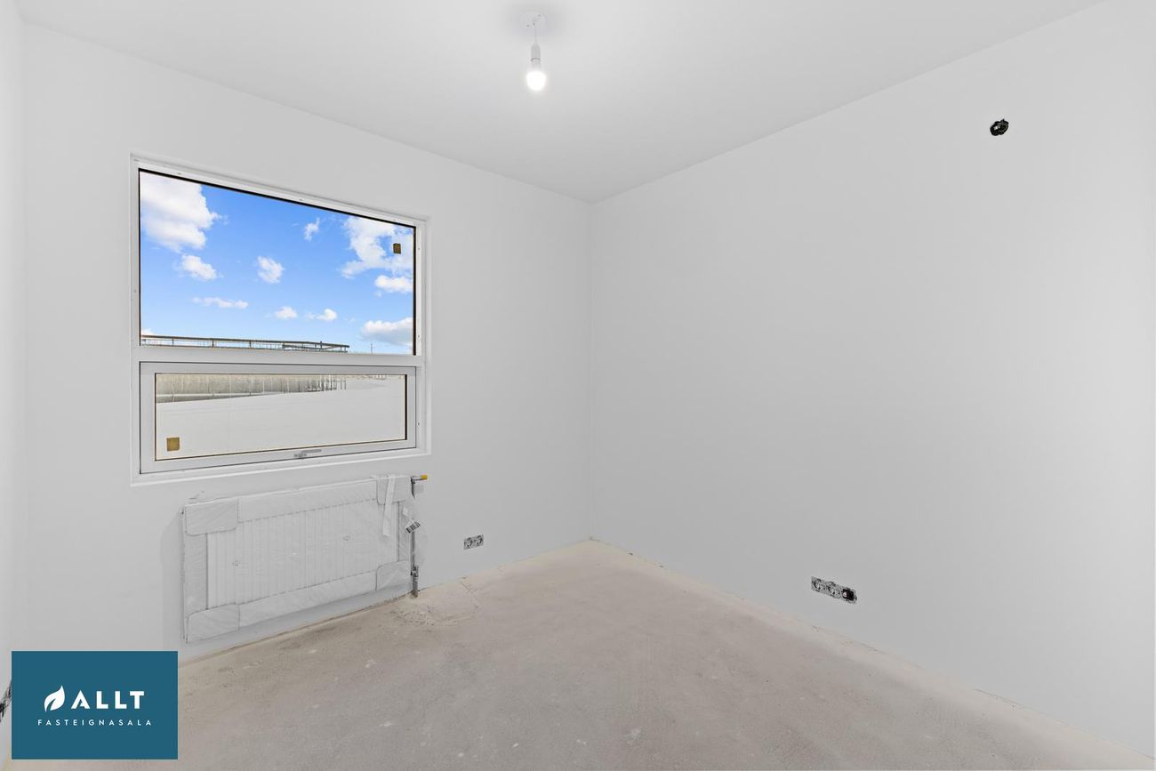 Asparlaut 24, 230 Reykjanesbær