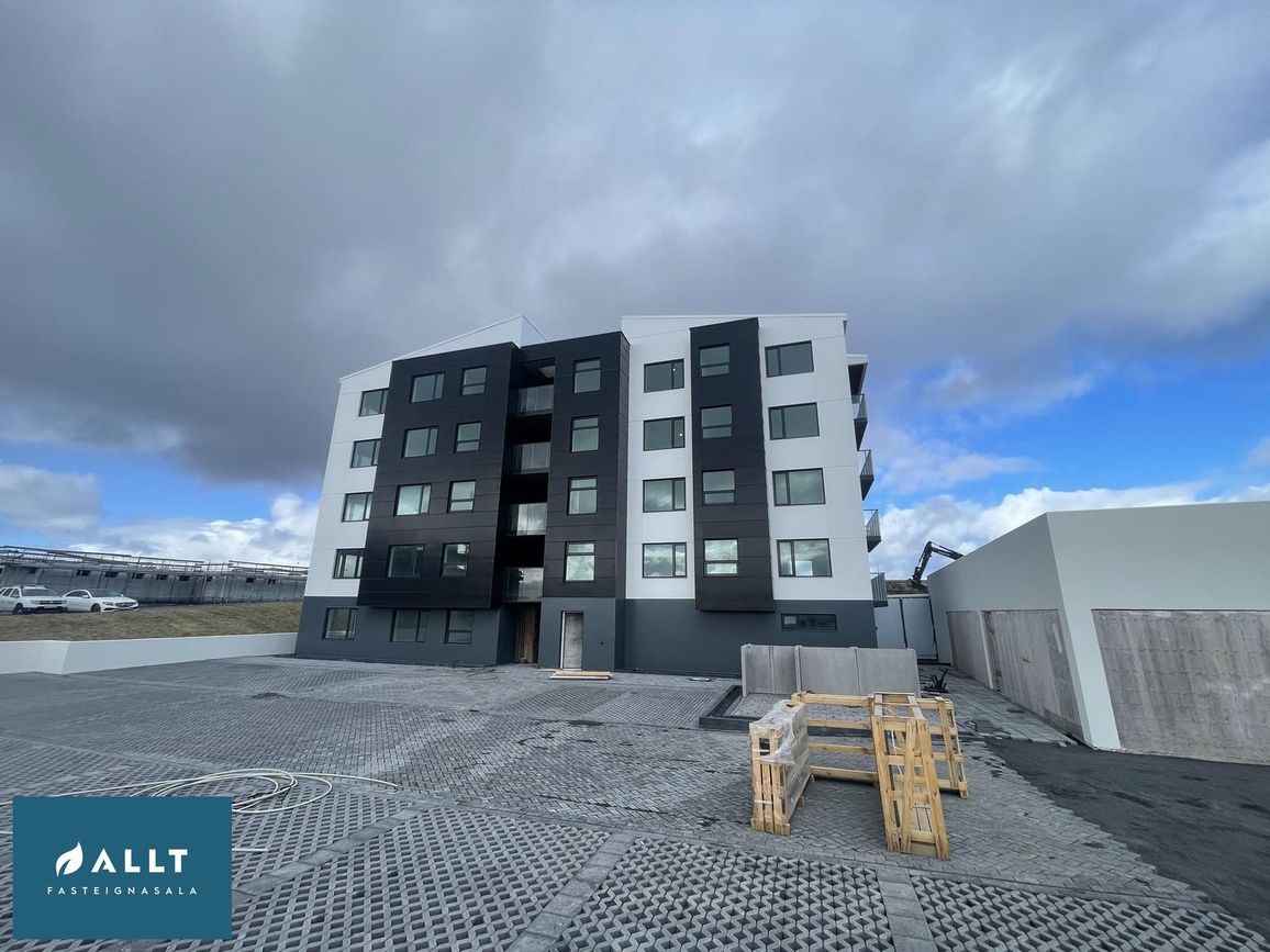 Asparlaut 24, 230 Reykjanesbær