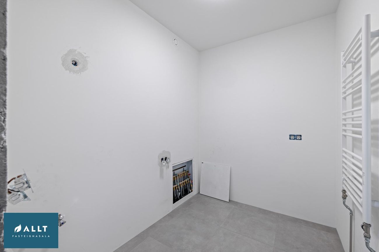 Asparlaut 24, 230 Reykjanesbær