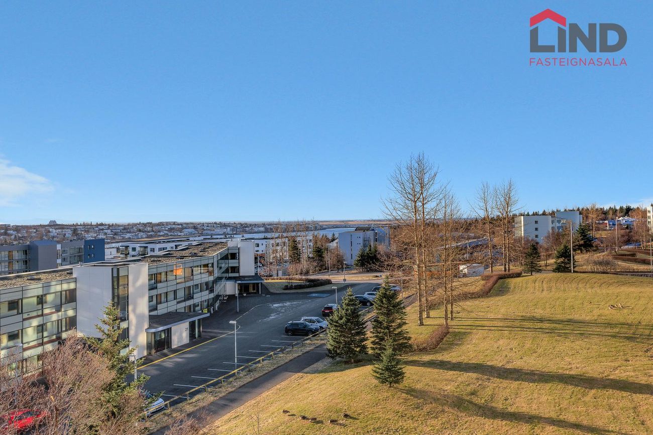 Sléttuvegur 17, 103 Reykjavík