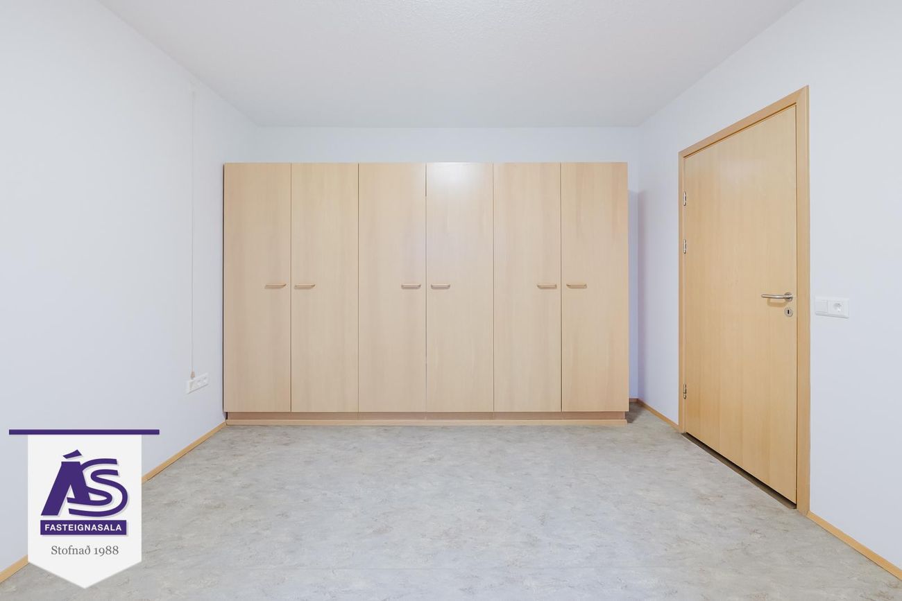 Sólvangsvegur 1 - 0402, 220 Hafnarfjörður