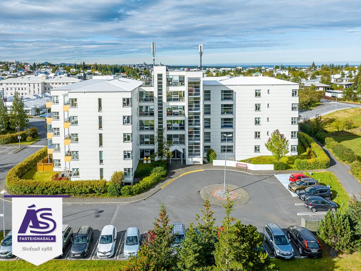 Sólvangsvegur 1 - 0402, 220 Hafnarfjörður