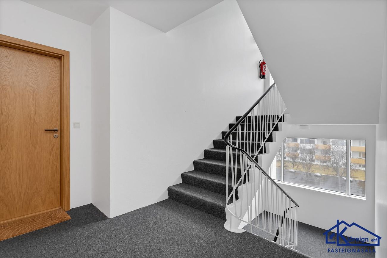 Álftamýri 32, 108 Reykjavík