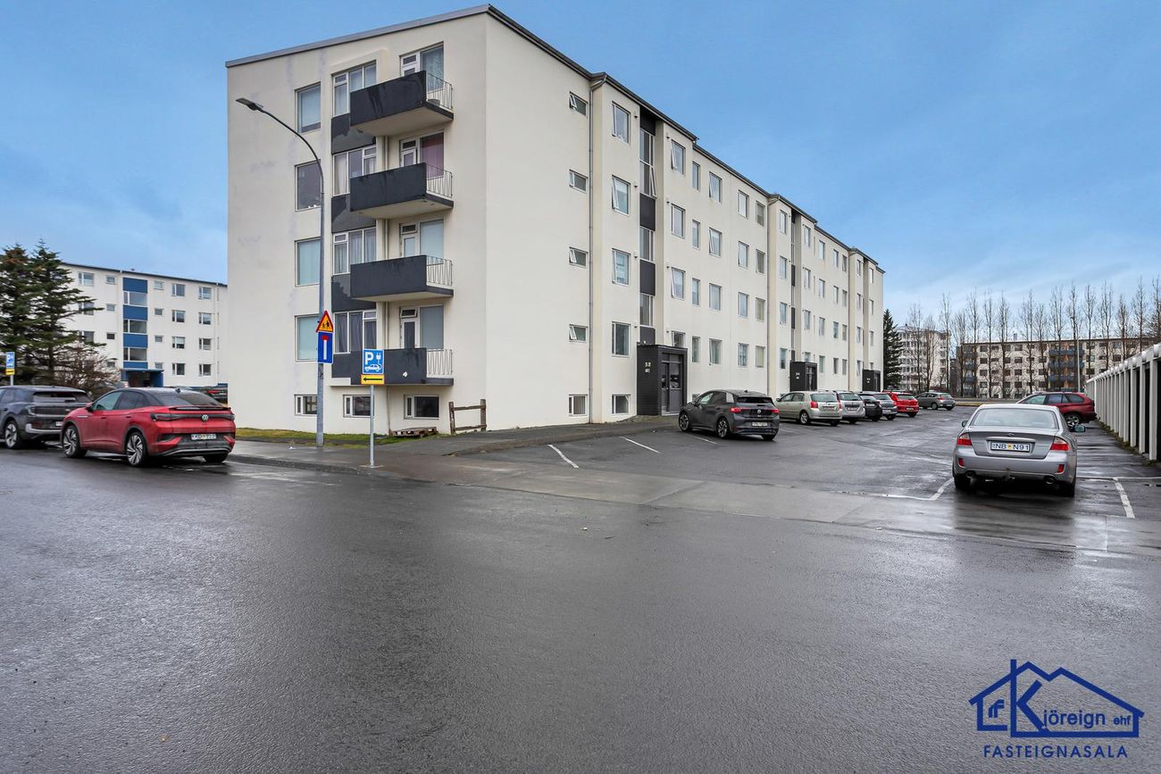 Álftamýri 32, 108 Reykjavík