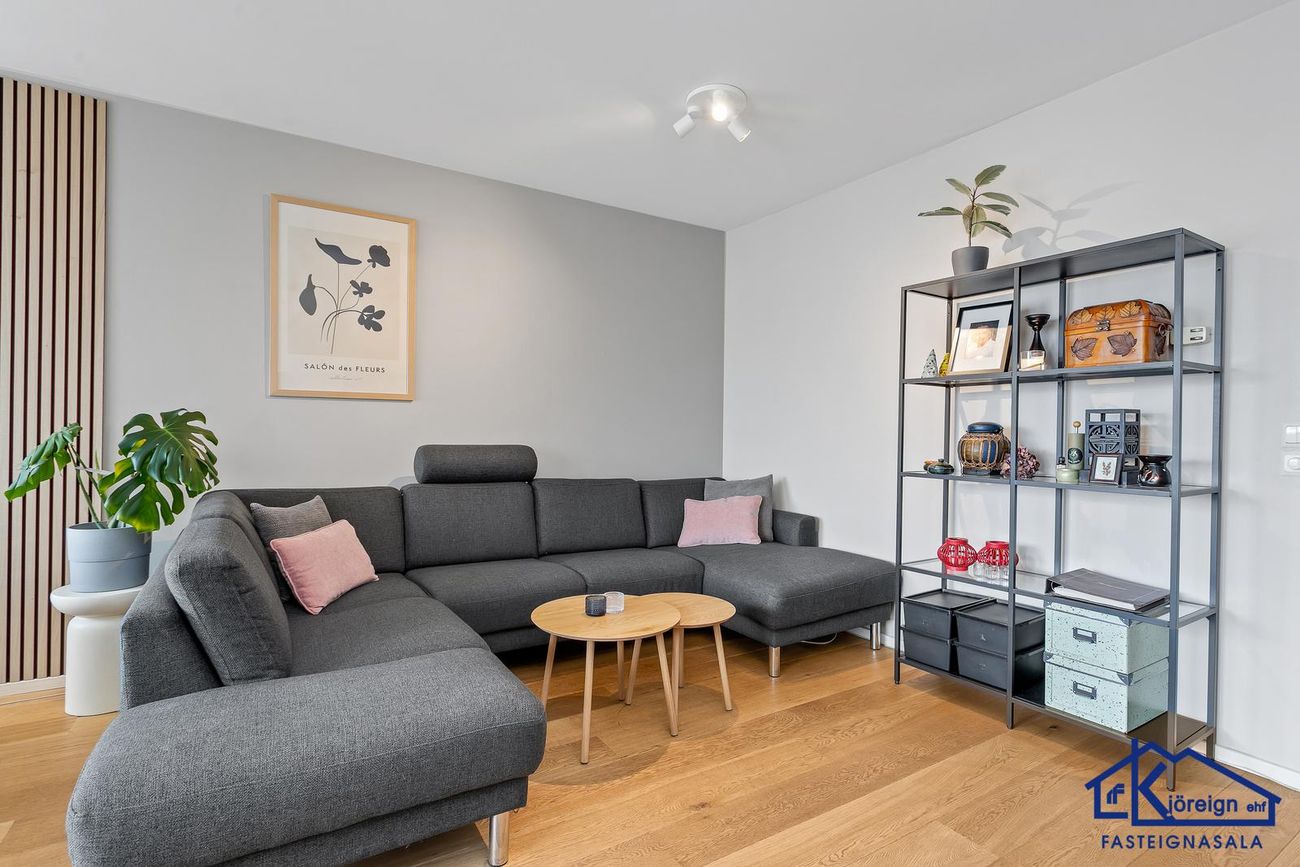 Álftamýri 32, 108 Reykjavík
